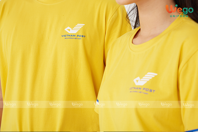 Áo phông đồng phục Dynamic Uniform màu vàng logo