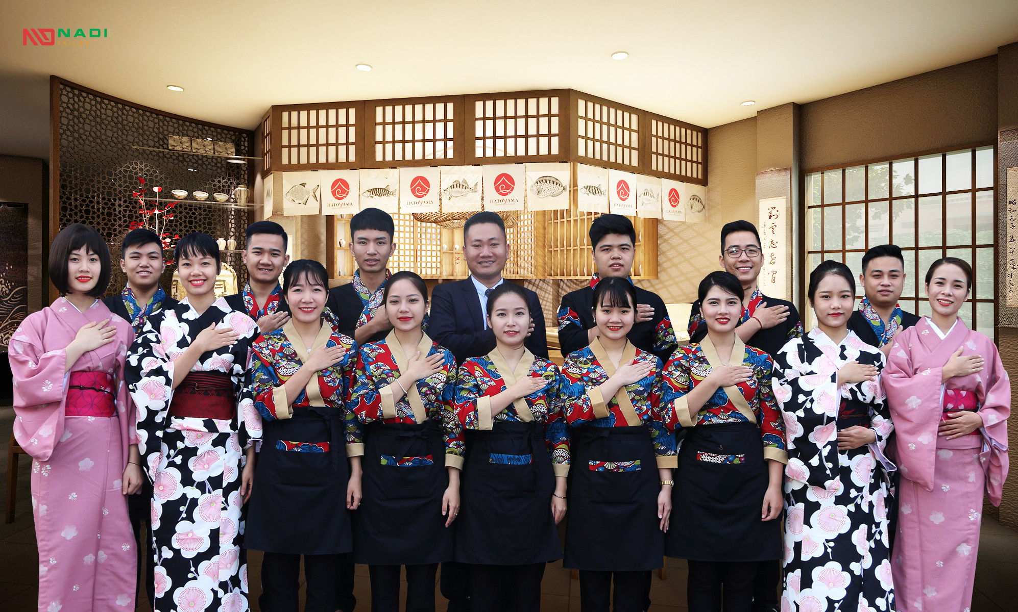 Áo đồng phục kimono cho nhà hàng thể hiện phong cách nhà hàng đẳng cấp