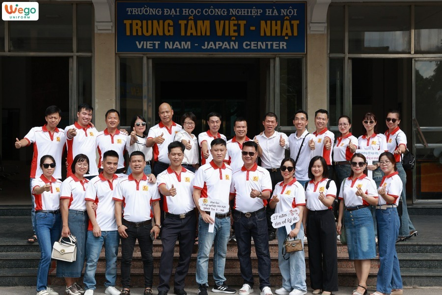 dong phuc hop lop