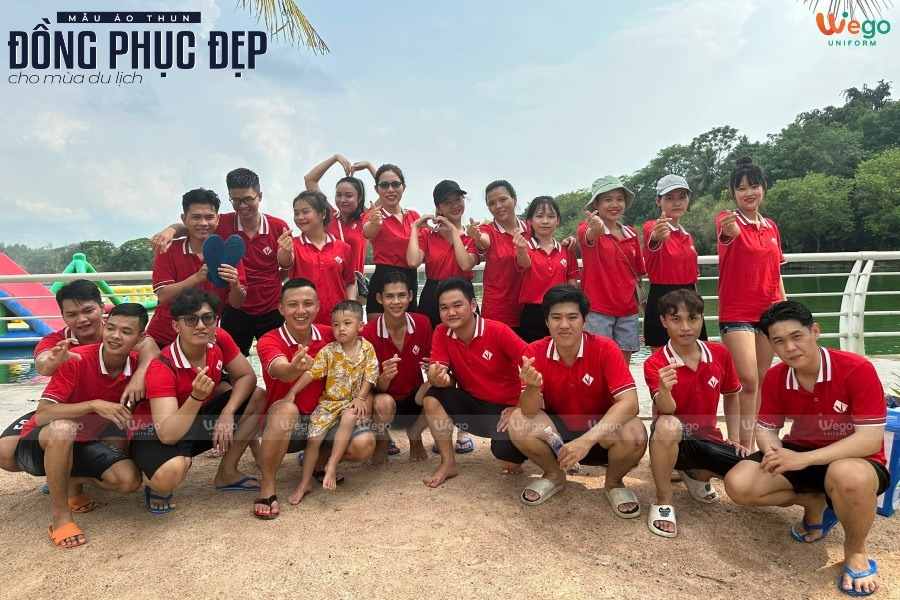 dong phuc du lich