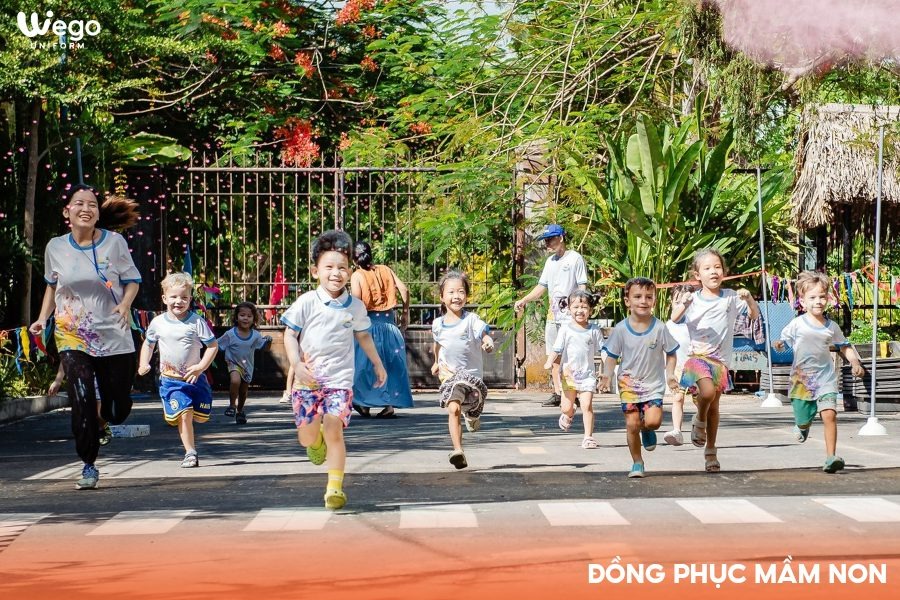 dong phuc mam non