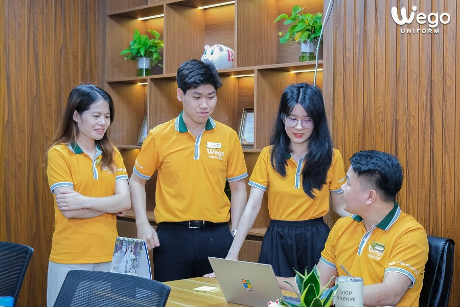 dong phuc họp lop