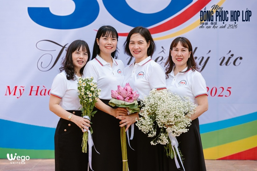 dong phuc hop lop