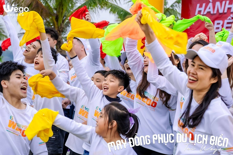 may dong phuc du lich