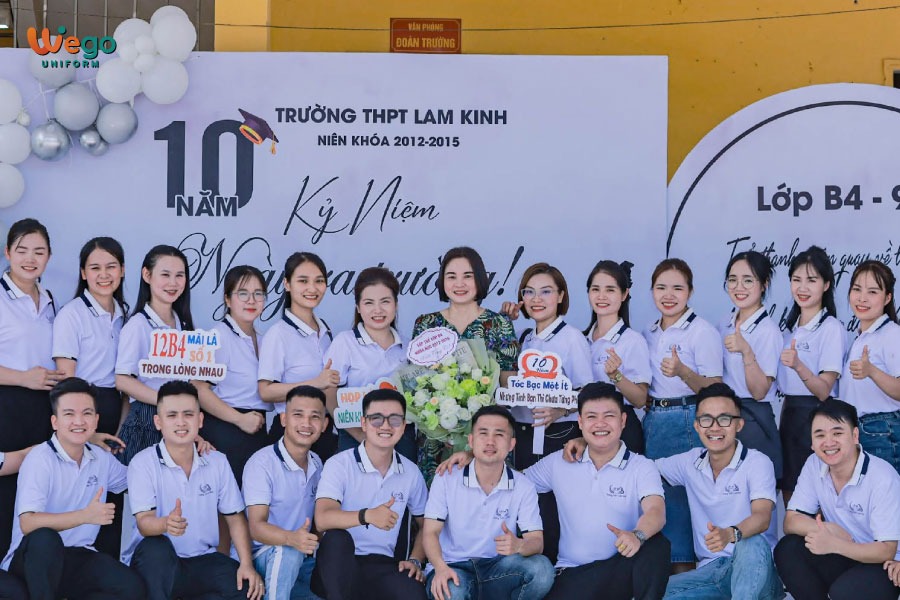 dong phuc hop lop
