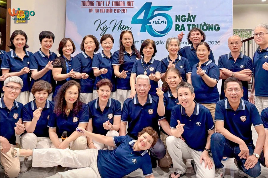 dong phuc hop lop